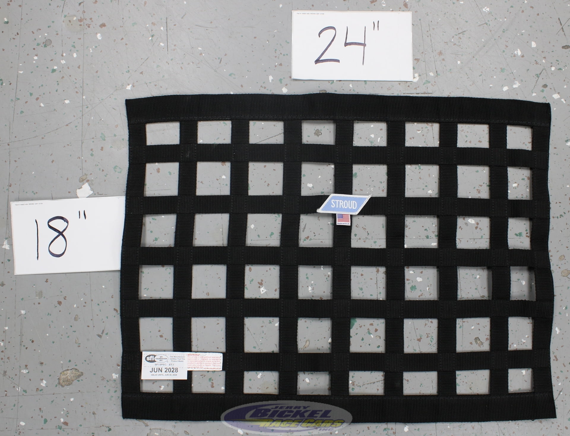 Large Straight Window Nets 24